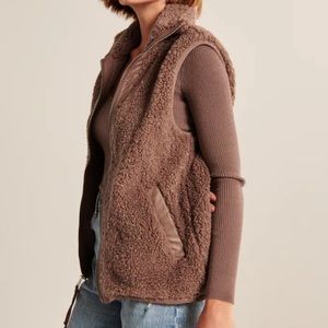 Abercrombie Sherpa Vest